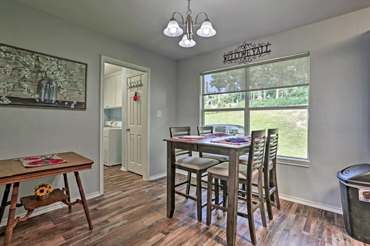 Relaxing Texas Getaway, 1 Mile To Boat Ramp! Villa Jefferson Exterior photo