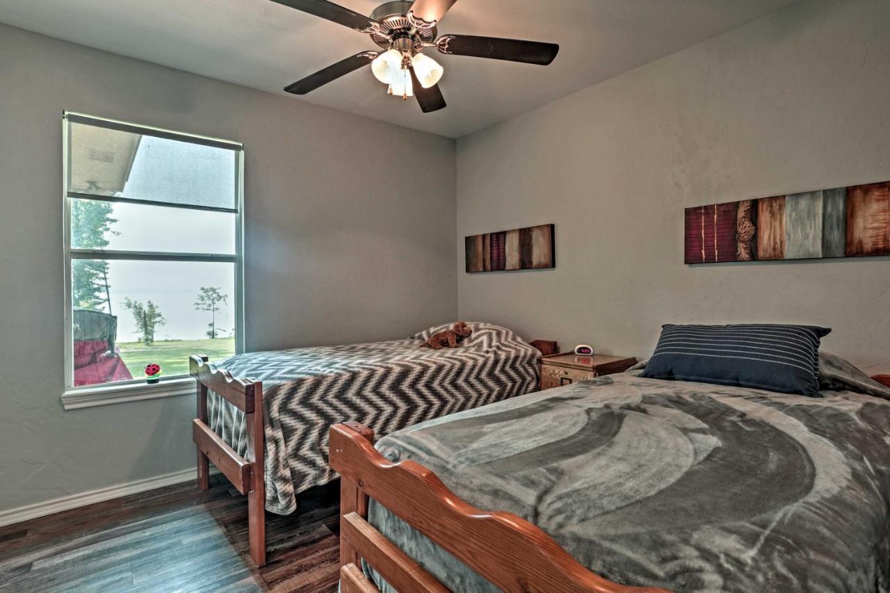 Relaxing Texas Getaway, 1 Mile To Boat Ramp! Villa Jefferson Exterior photo
